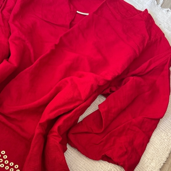 jM collection Red Women's Top with Eyelet Detailing - Picture 4 of 4